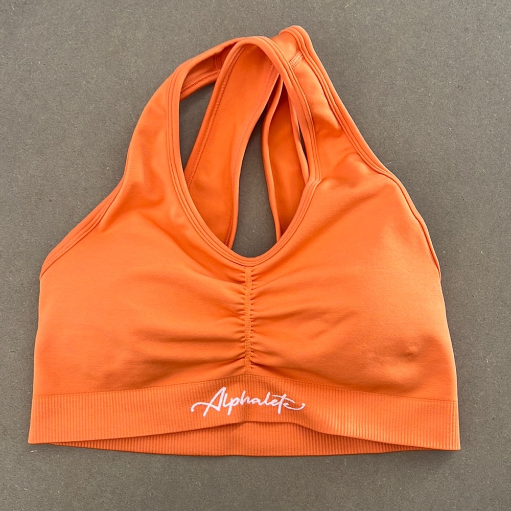 Alphalete Amplify Bra - Faded Strawberry